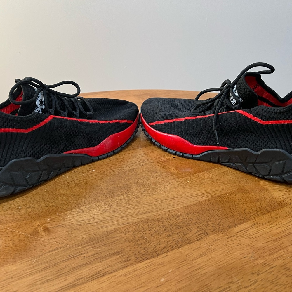 Sneakers - Picture 3 of 9
